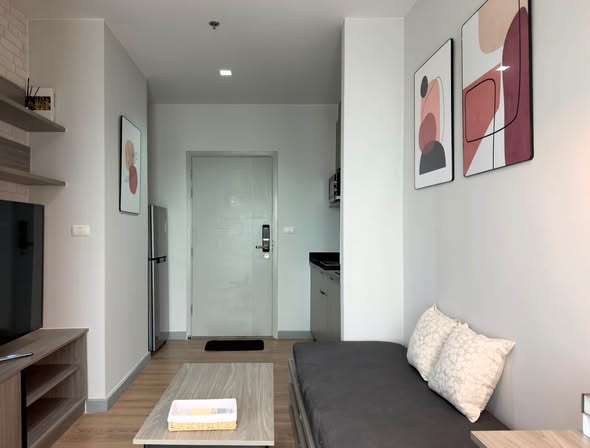 bedroom and room interior of Chapter One Midtown Lat Phrao 24