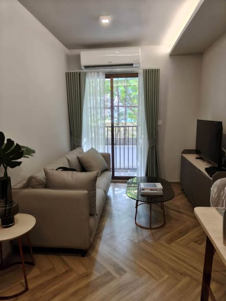 bedroom and living room of CHAPTER THONGLOR 25