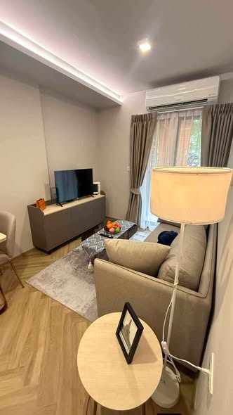 bedroom and living room of CHAPTER THONGLOR 25