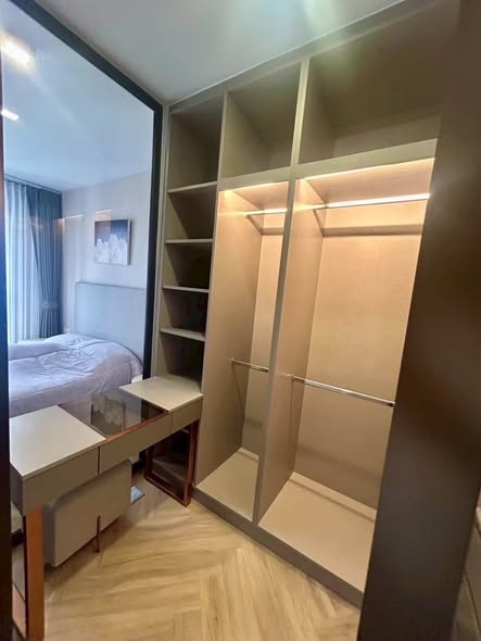 bedroom and room interior of CHAPTER THONGLOR 25