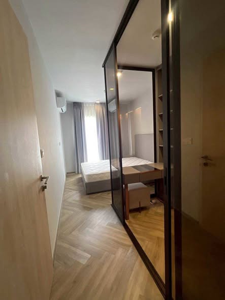 bedroom and room interior of CHAPTER THONGLOR 25