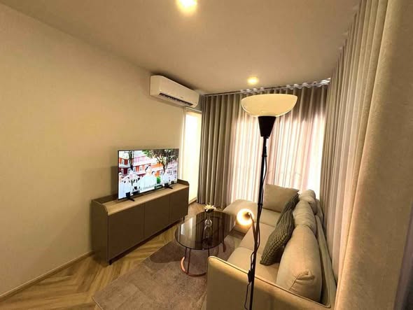 living room and bedroom of CHAPTER THONGLOR 25