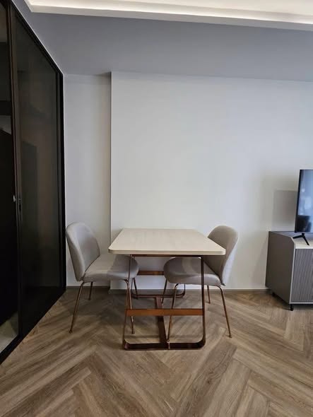 room interior of CHAPTER THONGLOR 25