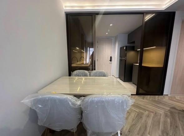 room interior of CHAPTER THONGLOR 25