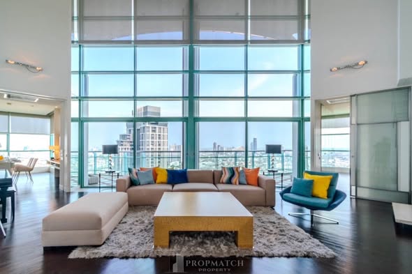 living room of Chatrium Hotel Riverside Bangkok