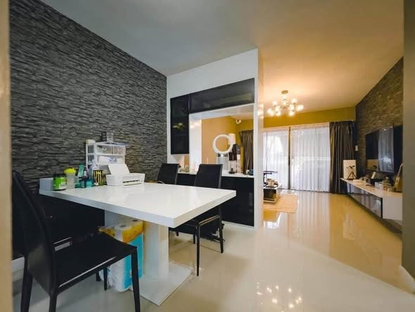 Cherkoon Town Home
