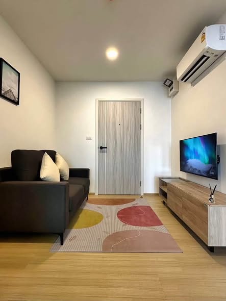 bedroom and living room and room interior of Chewathai Hallmark Ladprao – Chokchai 4