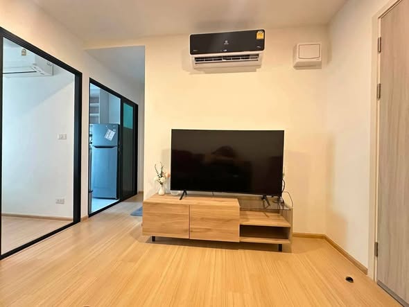 bedroom and room interior of Chewathai Hallmark Ladprao – Chokchai 4