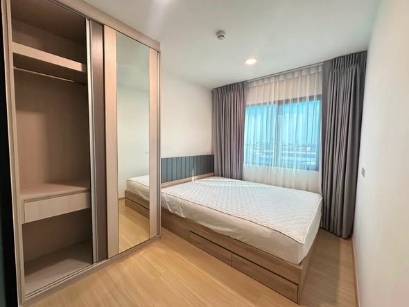 bedroom and room interior of Chewathai Hallmark Ladprao – Chokchai 4