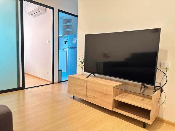 living room and room interior of Chewathai Hallmark Ladprao – Chokchai 4