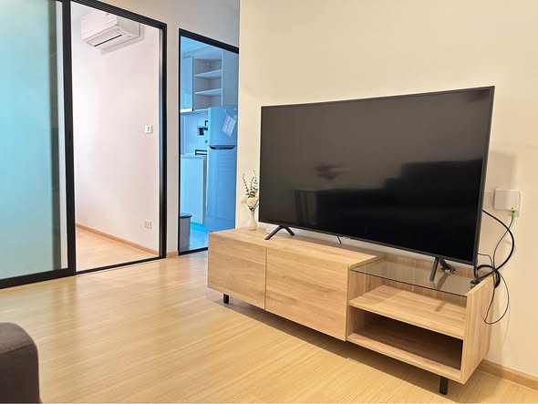 living room and room interior of Chewathai Hallmark Ladprao – Chokchai 4