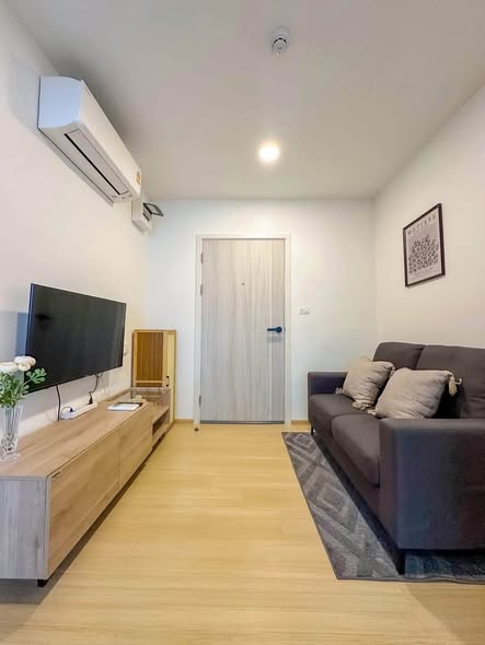 bedroom and living room and room interior of Chewathai Hallmark Ladprao – Chokchai 4 Phase 2