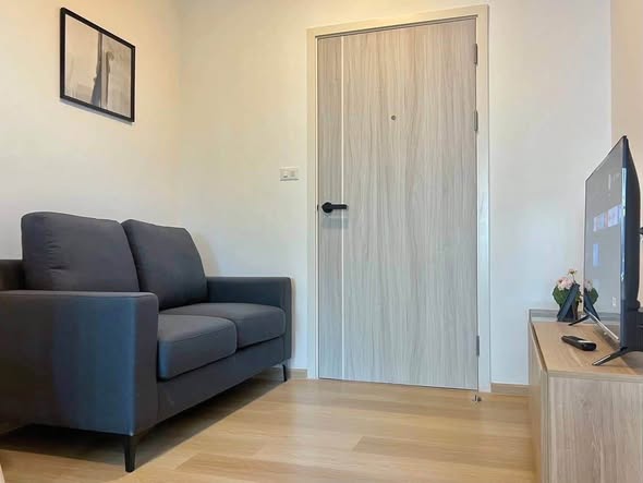 living room and room interior of Chewathai Hallmark Ladprao – Chokchai 4 Phase 2
