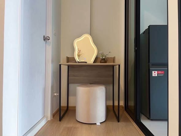 room interior and bathroom of Chewathai Hallmark Ladprao – Chokchai 4 Phase 2