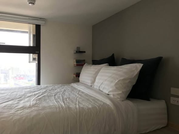 bedroom of Chewathai Residence Asoke