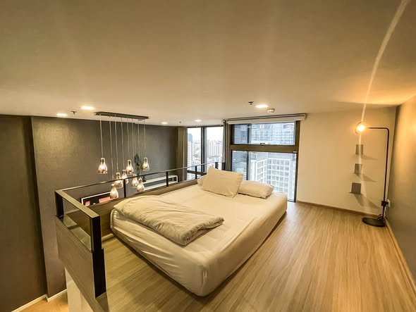 bedroom of Chewathai Residence Asoke