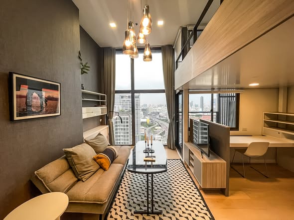 living room and bedroom of Chewathai Residence Asoke
