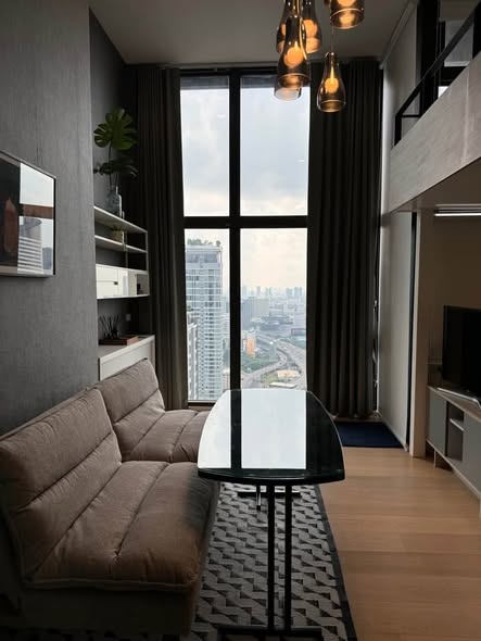 living room and room interior of Chewathai Residence Asoke