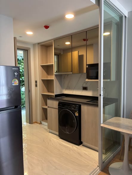 room interior of Chewathai Residence Thong Lo