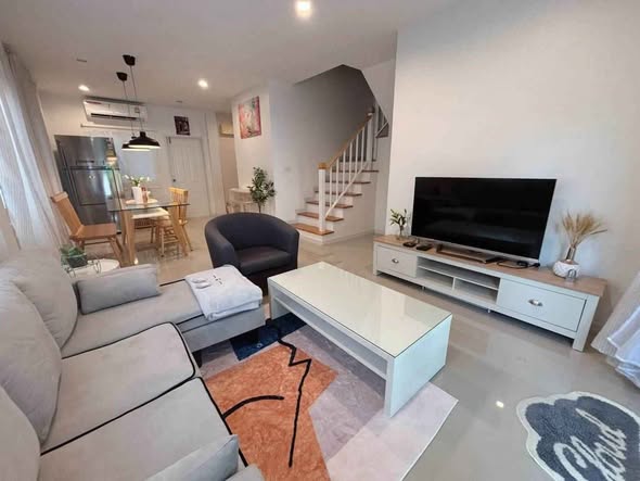 living room of Chuan Chuen Park On Nut-Wong Waen