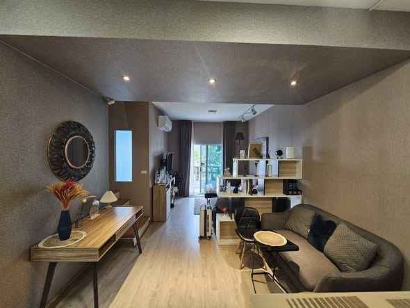 living room of Chumchon Saen Suk Phatthana Soi 2