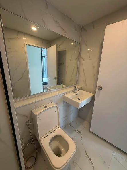 bathroom of CIELA Charan 13 Station by Grand Unity