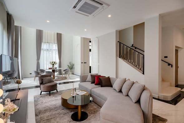 living room of Cinq Royal Krungthep Kreetha