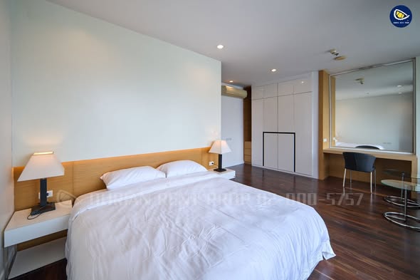 bedroom of Circle Condominium