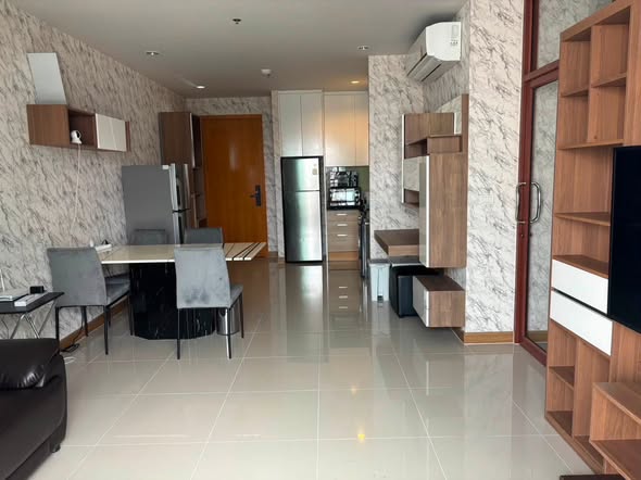 Circle Condominium