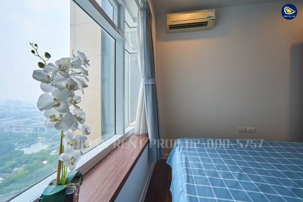 Circle Condominium