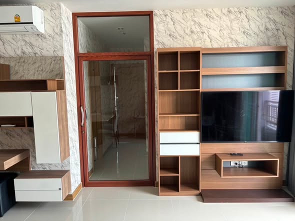 room interior of Circle Condominium
