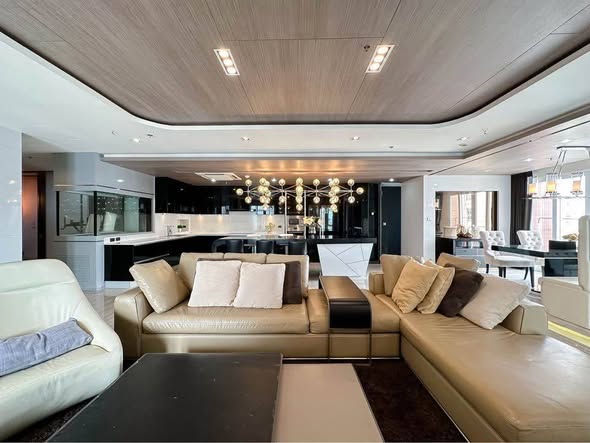 bedroom and living room of Citi smart Sukhumvit 18