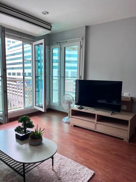 living room of Citi smart Sukhumvit 18
