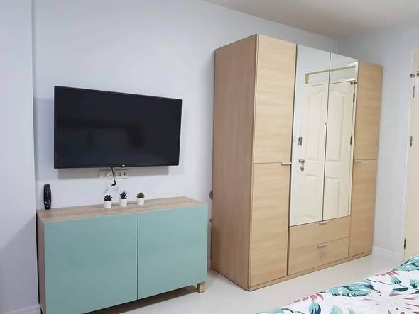 bedroom and room interior of City Home Sukhumvit