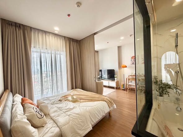 bedroom and room interior of CLOUD Thonglor-Phetchaburi