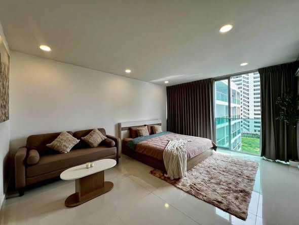 bedroom of Club Royal Condominium