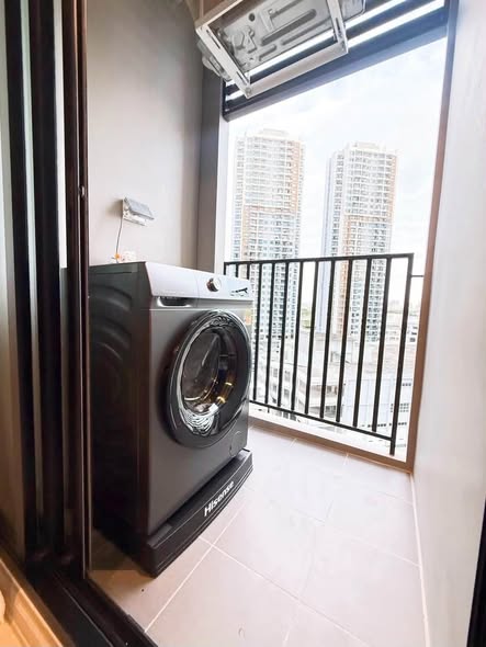 bathroom of COBE Ratchada-Rama 9