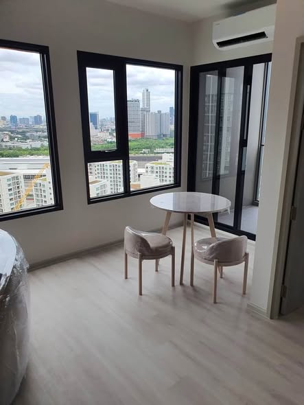 room interior of COBE Ratchada-Rama 9
