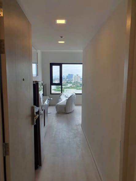 room interior of COBE Ratchada-Rama 9