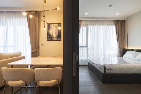 bedroom and room interior of Coco Parc