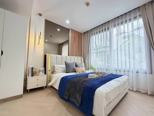 bedroom of Collezio Sathon-Pipat