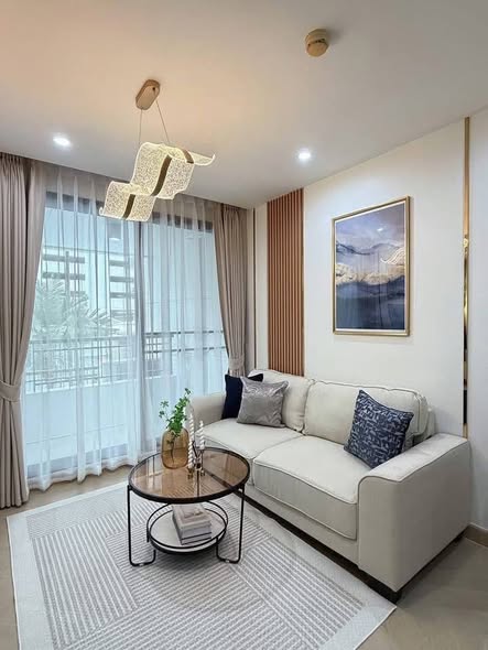 living room and bedroom of Collezio Sathon-Pipat