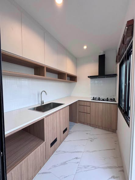 kitchen of Como Bianca