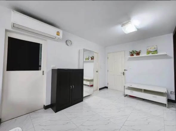 bedroom of Condo One Thong Lo