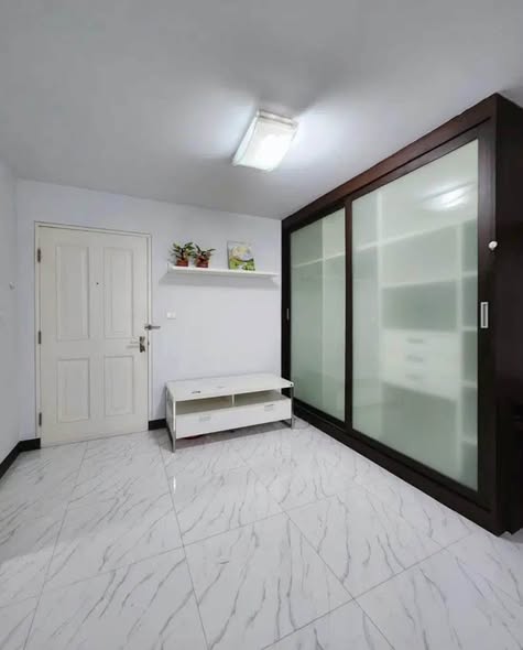 room interior of Condo One Thong Lo