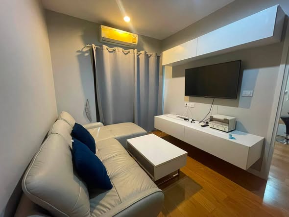 living room and bedroom of Condolette Dwell Sukhumvit 26