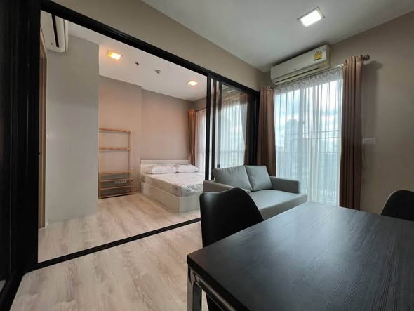 bedroom of Condolette Midst Rama 9
