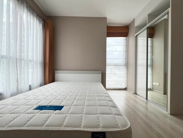 bedroom of Condolette Midst Rama 9