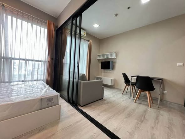 bedroom of Condolette Midst Rama 9