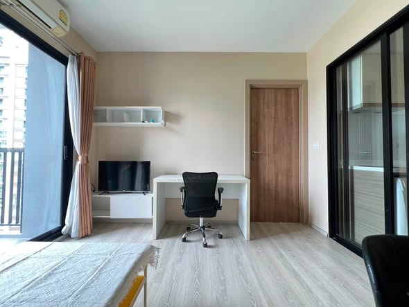 bedroom and room interior of Condolette Midst Rama 9